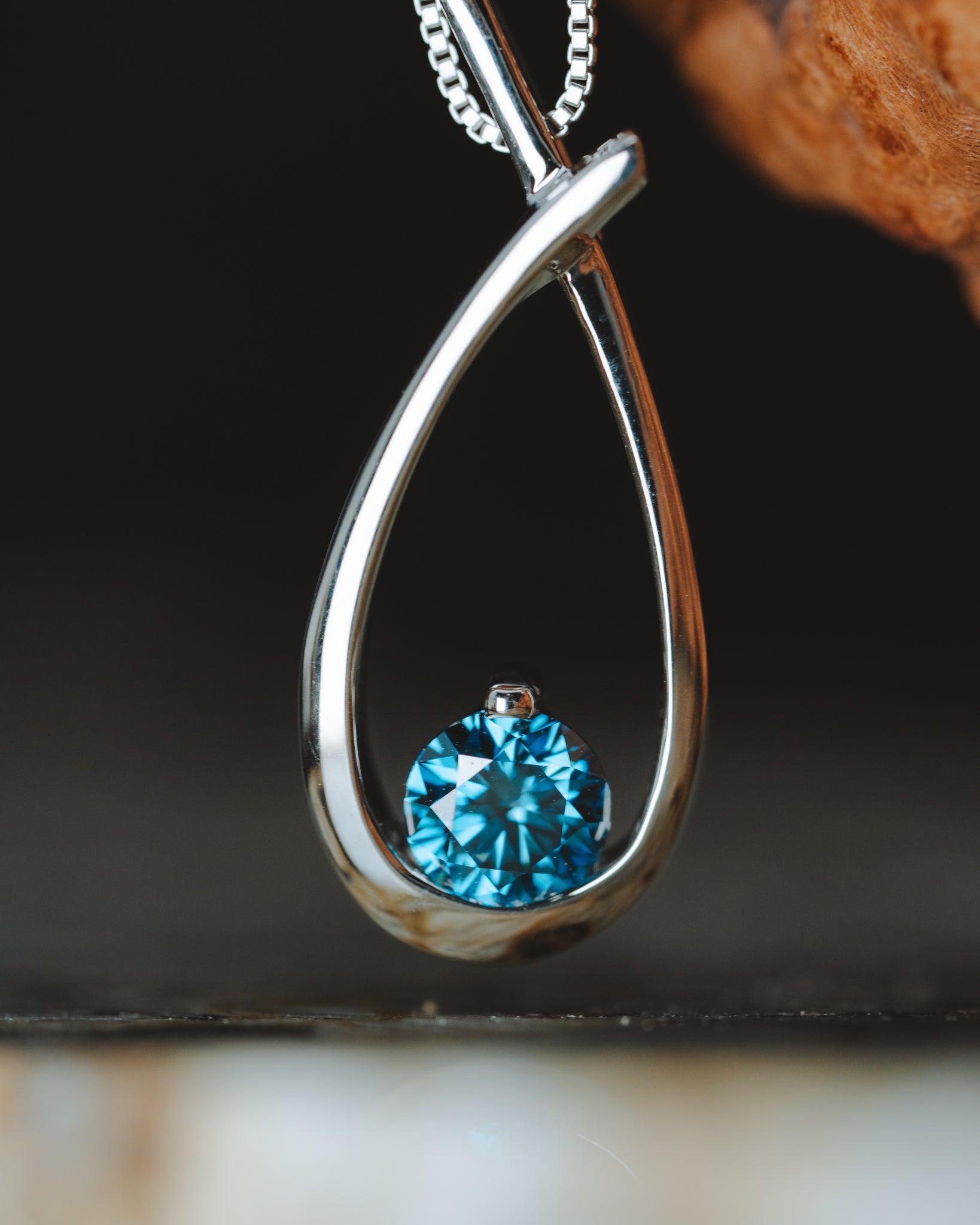 14k White Gold Lab Grown Blue Diamond Pendant