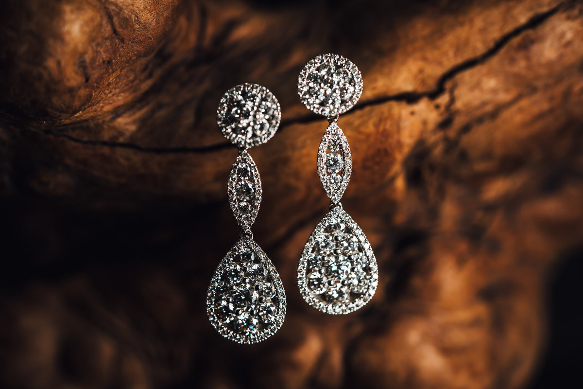 18k White Gold Diamond Earrings