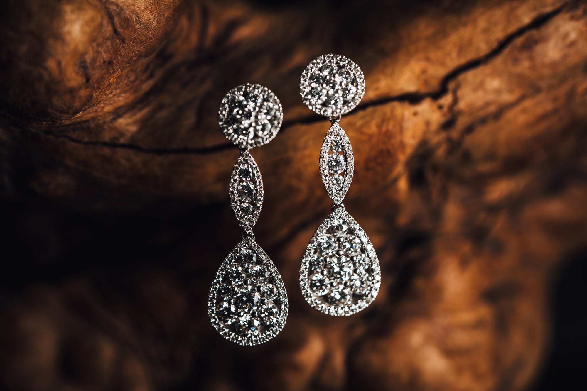 18k White Gold Diamond Earrings