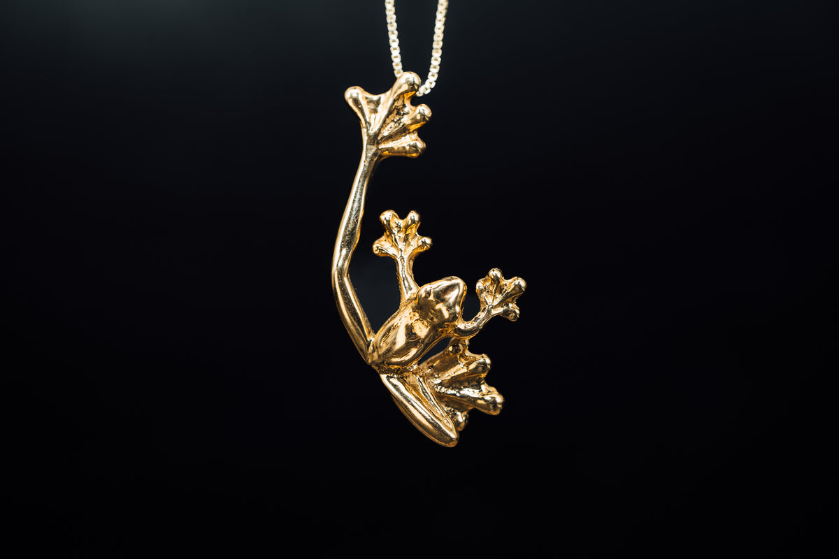 14k Yellow Gold Small Frog Pendant