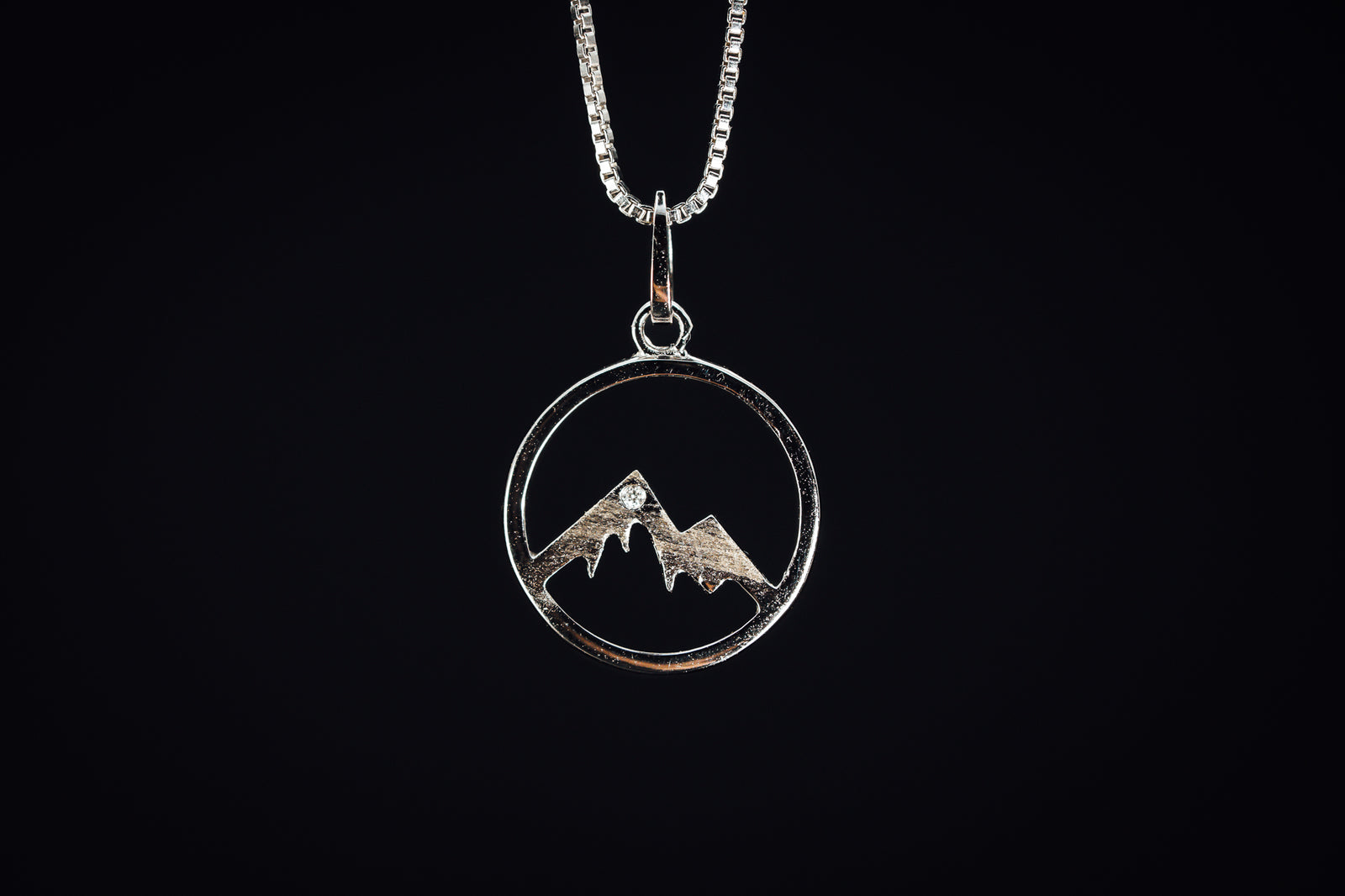 14k White Gold Mountain and Diamond Pendant