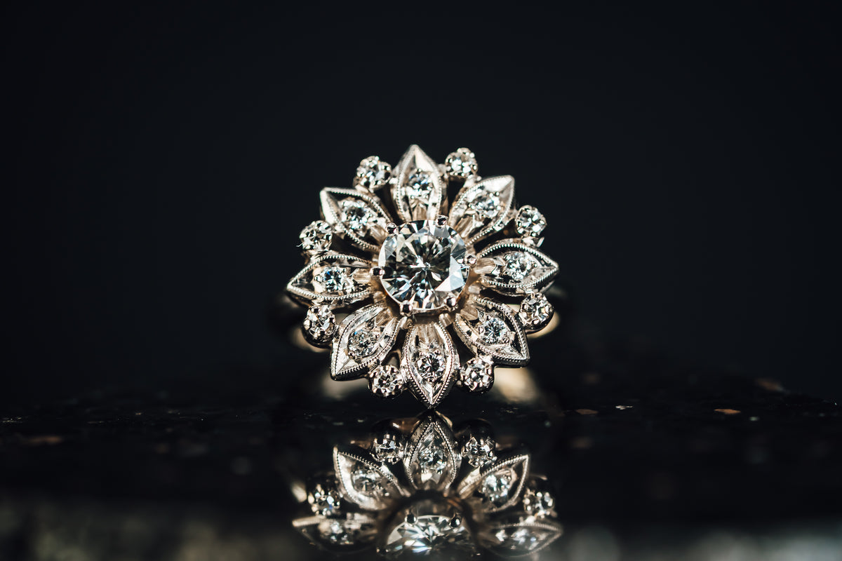 14k White Gold Diamond Cluster Ring