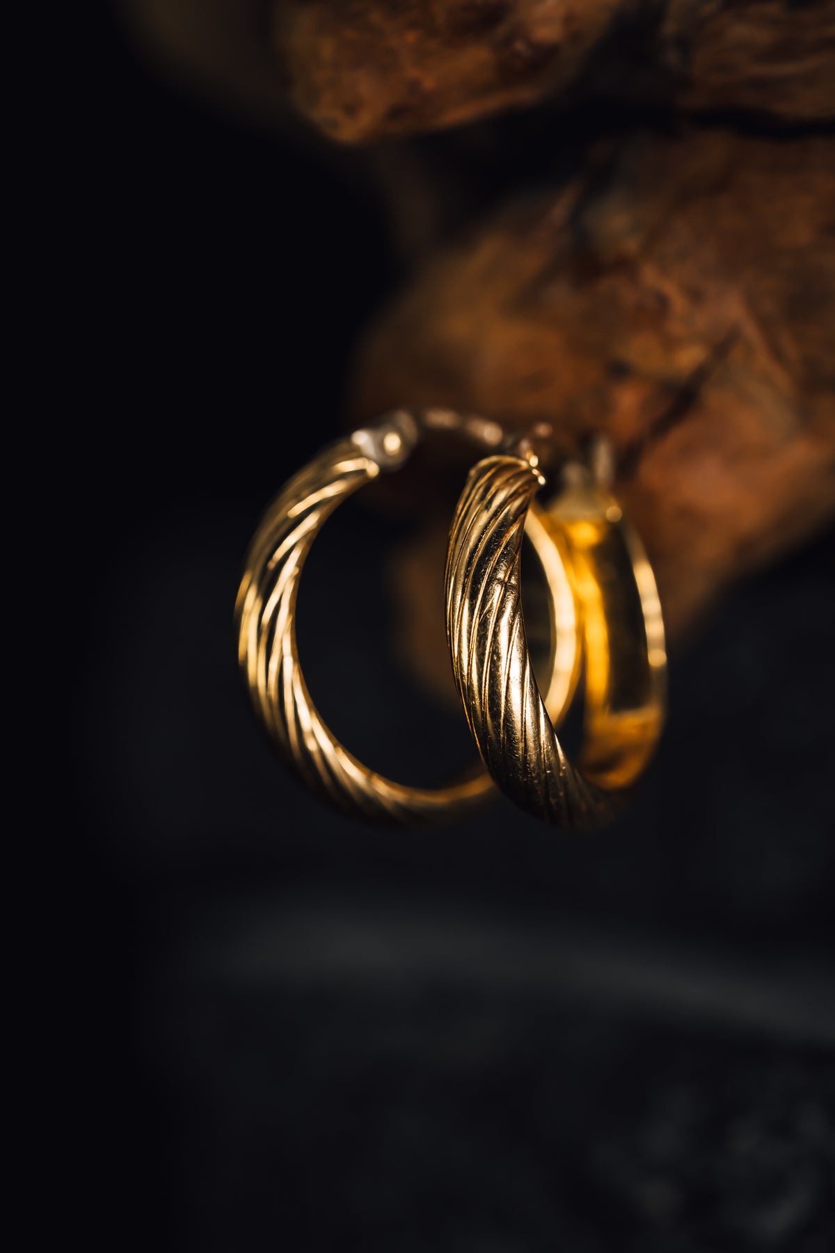14k Yellow Gold Hoop Earrings