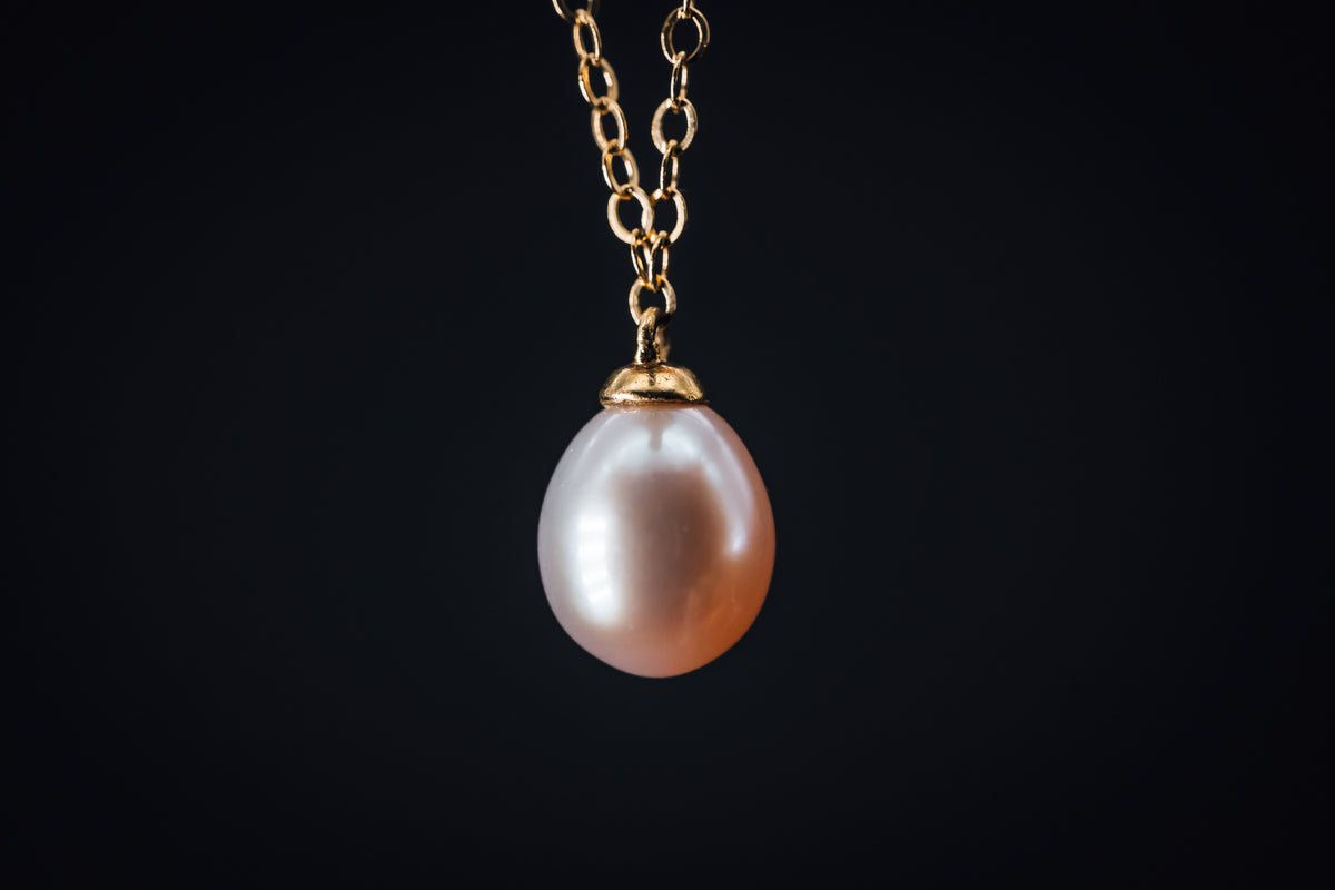14k Yellow Gold Pearl Necklace