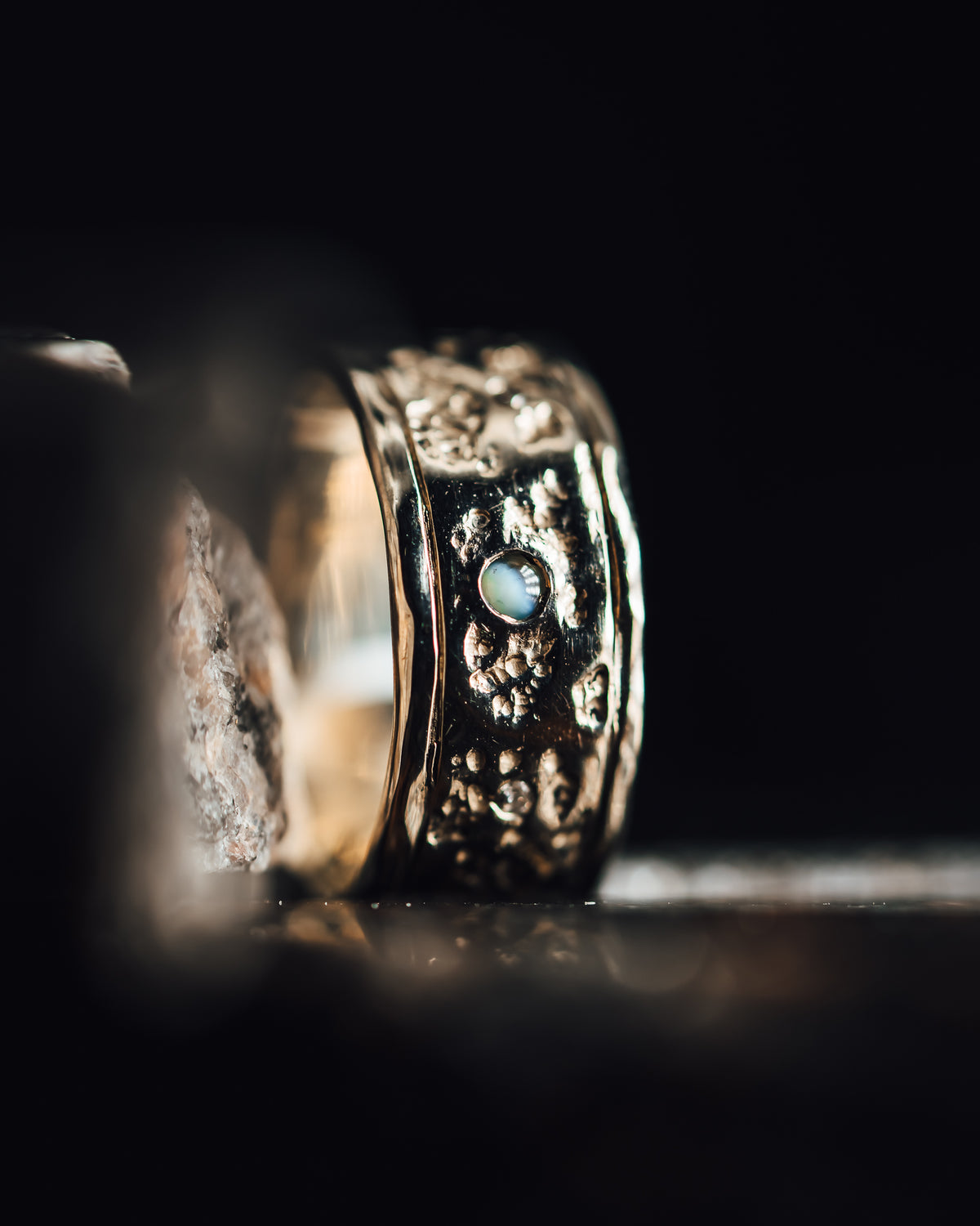 14k White Gold Crysoberyl Cat&#39;s Eye and Diamond Custom Band