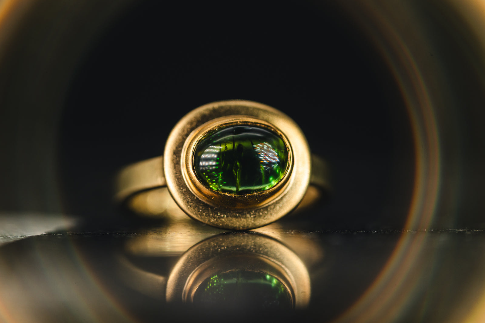 22k/18k Yellow Gold Green Tourmaline Cabochon Ring