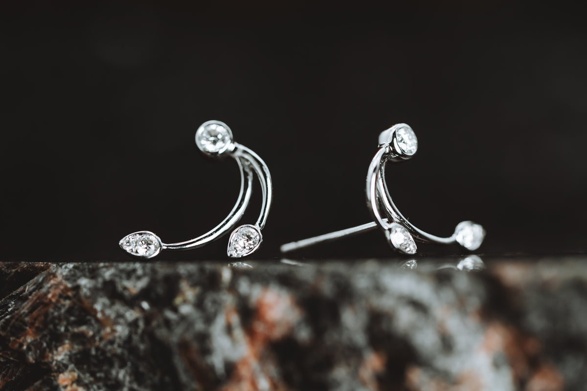14k White Gold Diamond Earrings
