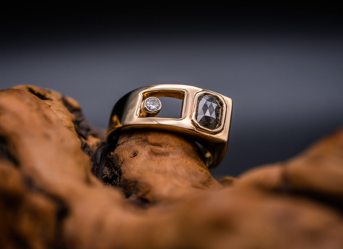 14k Yellow Gold Men&#39;s Diamond Ring