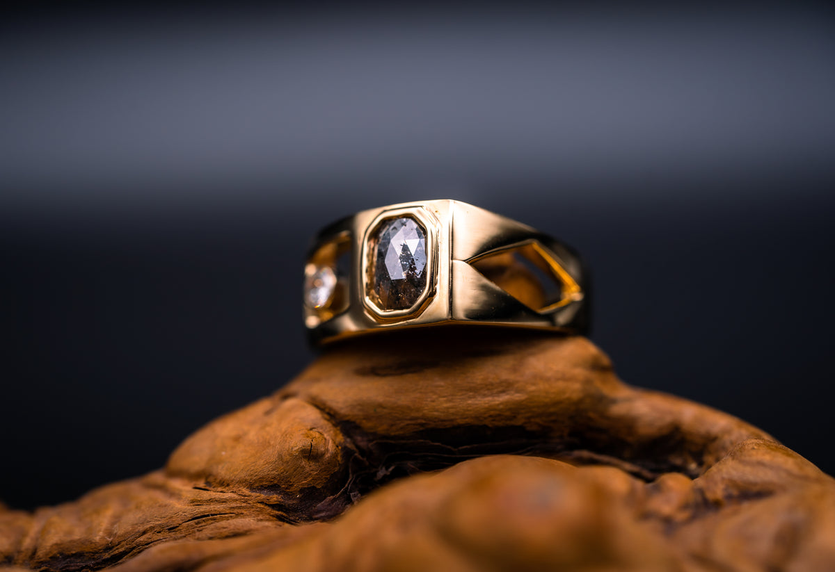 14k Yellow Gold Men&#39;s Diamond Ring