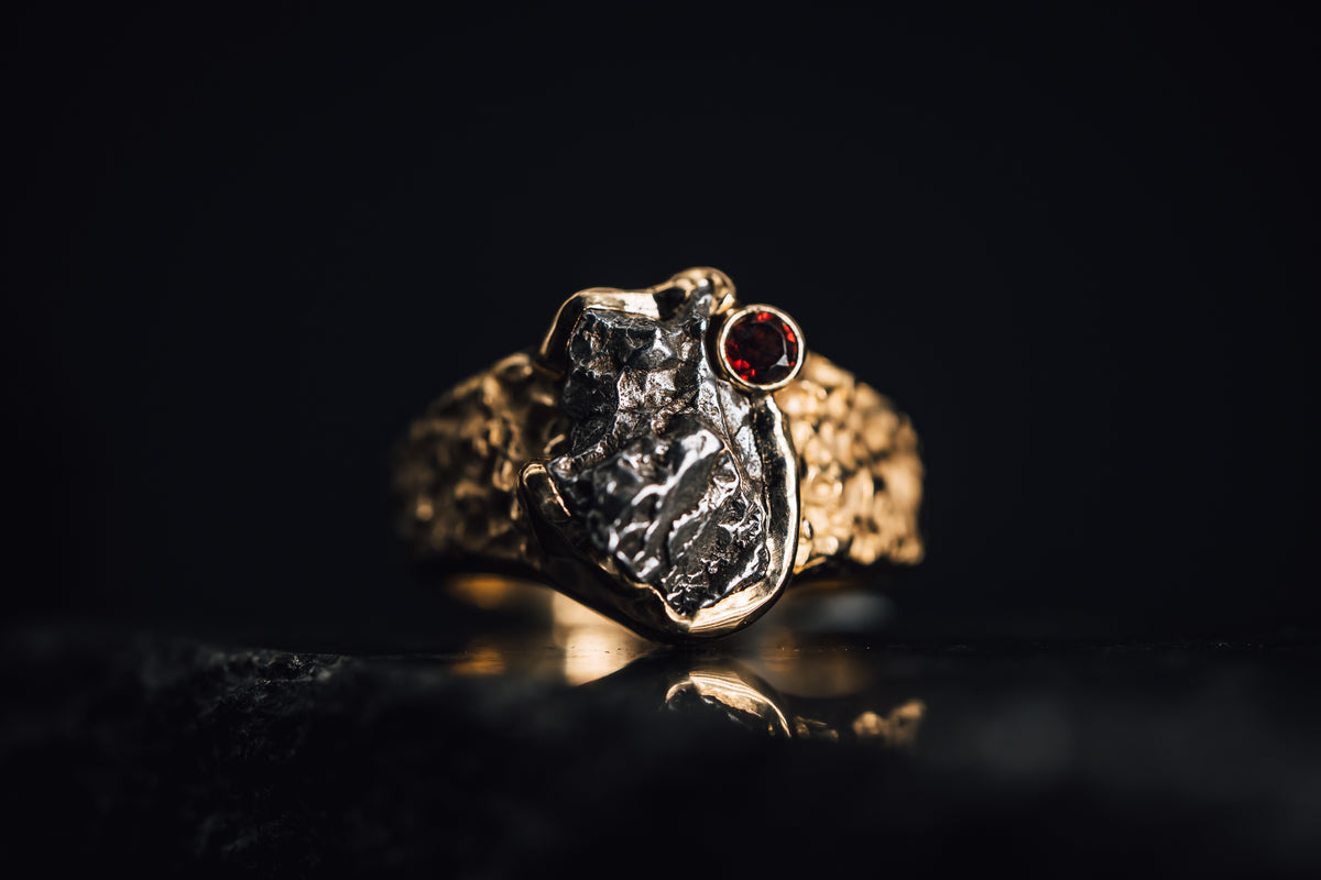 14k Yellow Gold Men's Meteorite and Garnet Ring