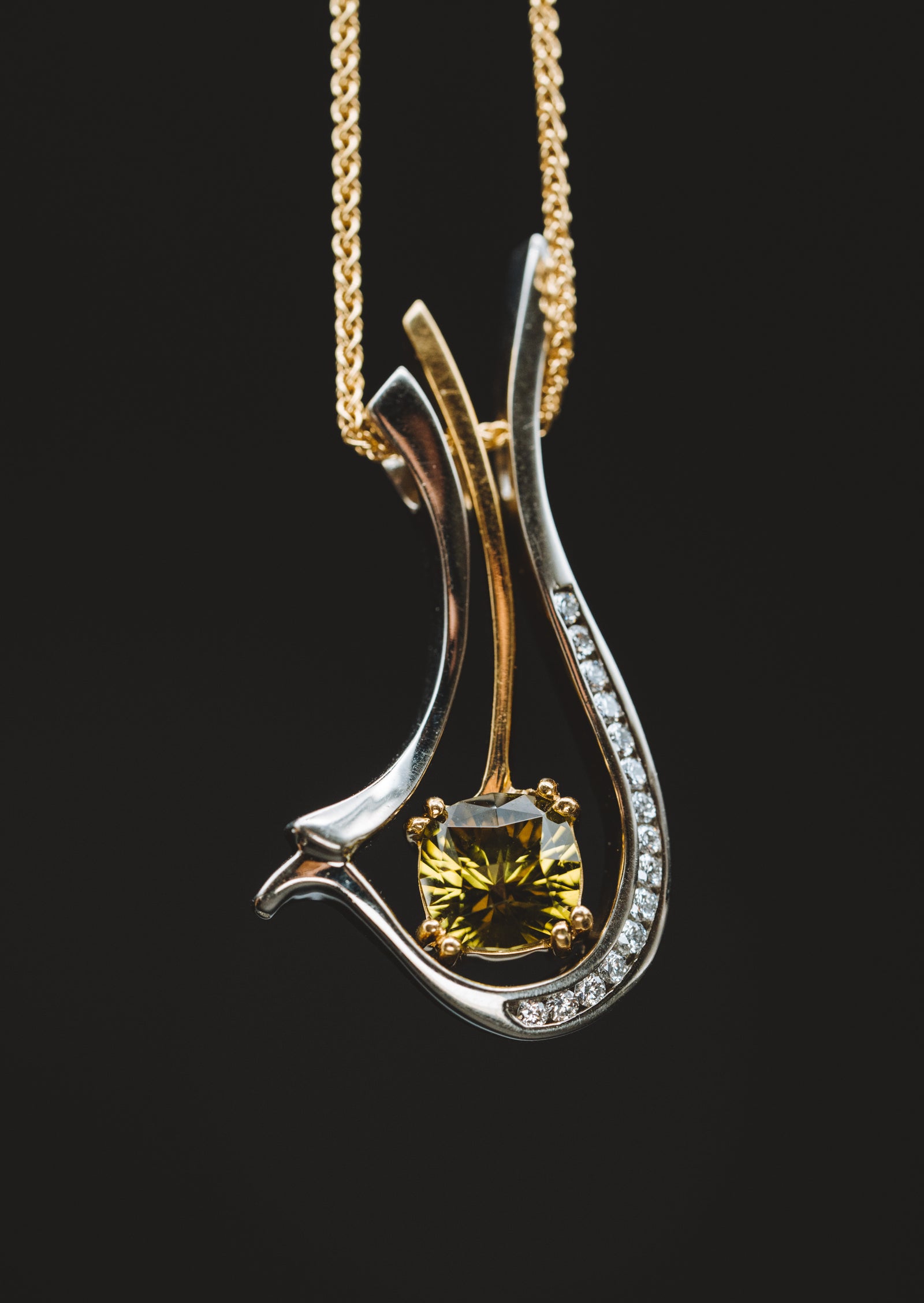 14kw & 18ky Green Tourmaline and Diamond Pendant