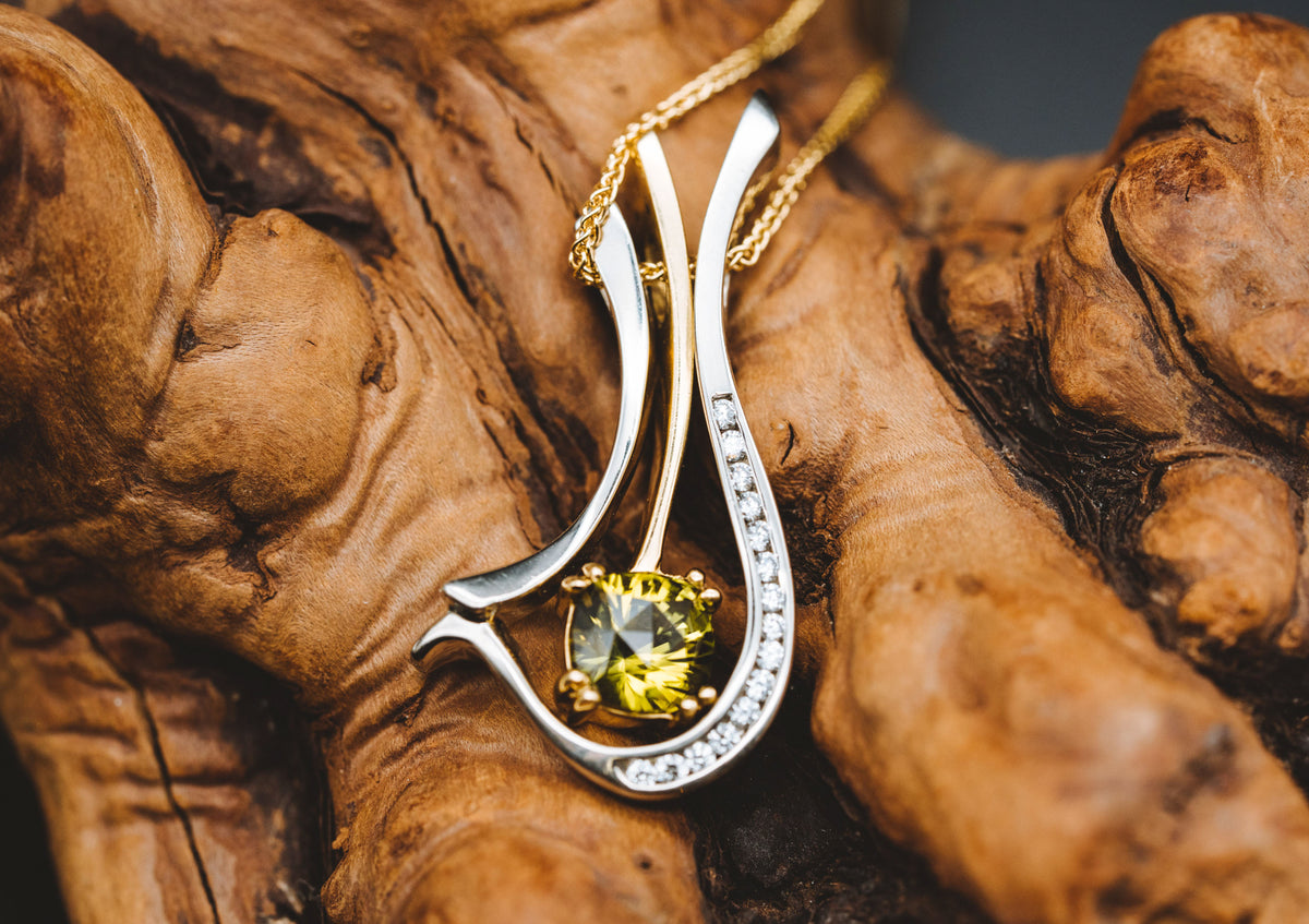 14kw &amp; 18ky Green Tourmaline and Diamond Pendant