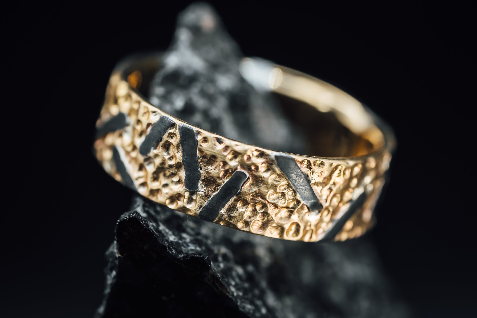 14k Yellow Gold and Oxidized Silver Textured Band