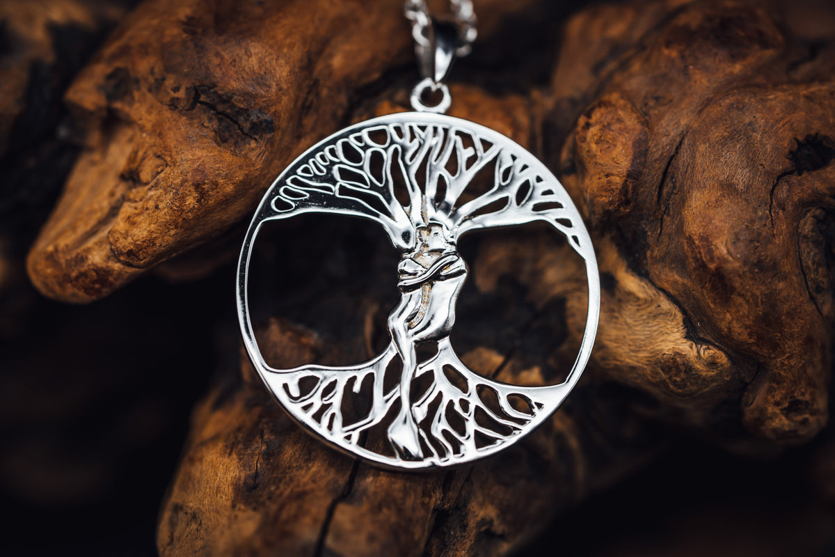 14k White Gold Embrace Pendant