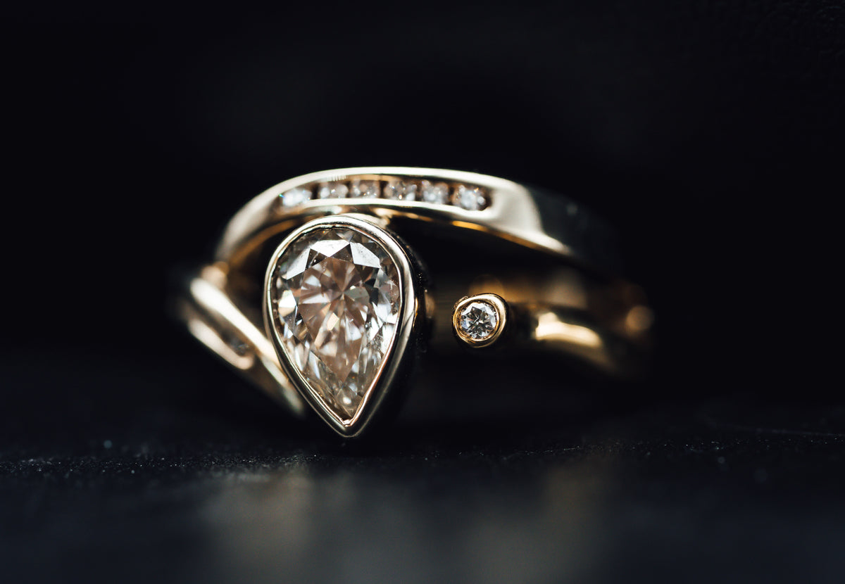 14k Two Tone Gold 1.20 carat Pear Shape Diamond Ring