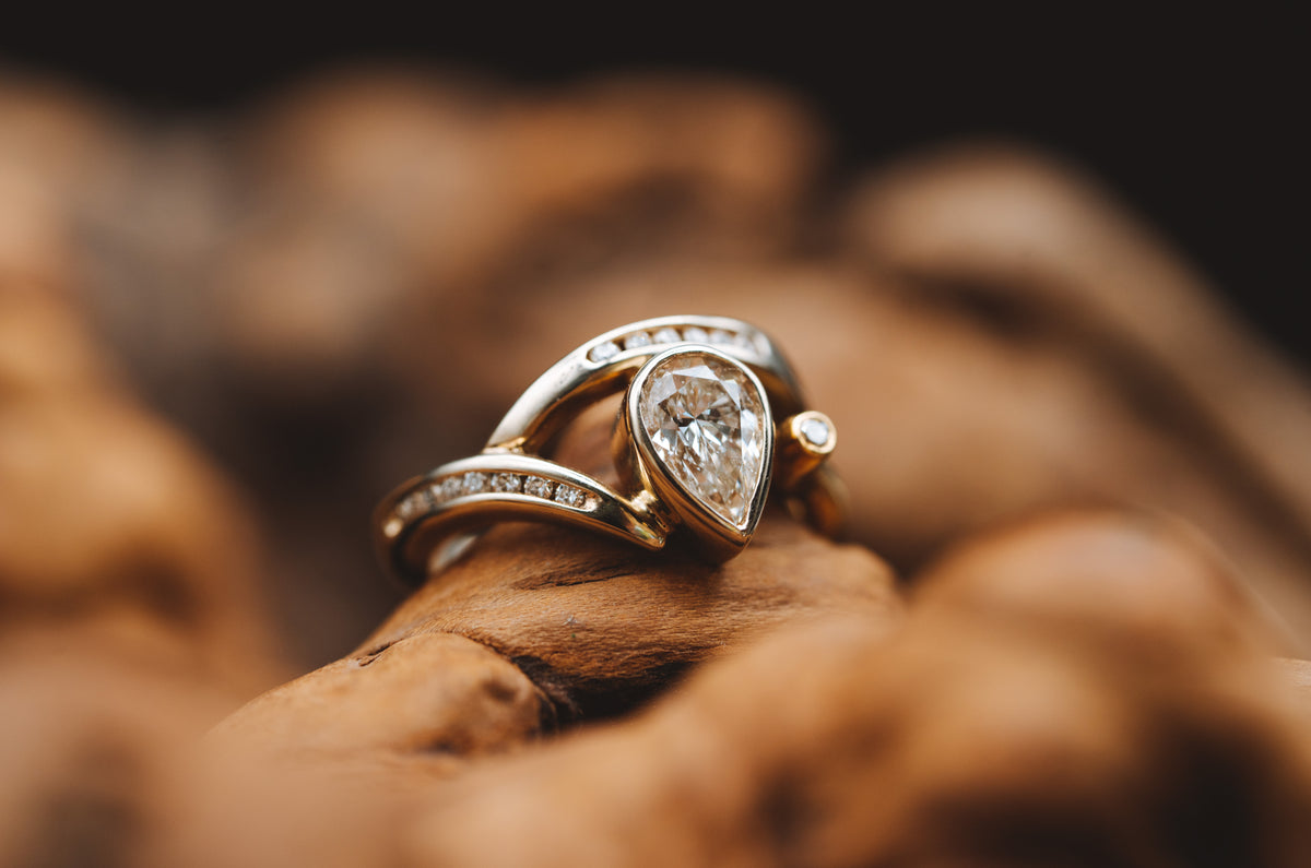 14k Two Tone Gold 1.20 carat Pear Shape Diamond Ring