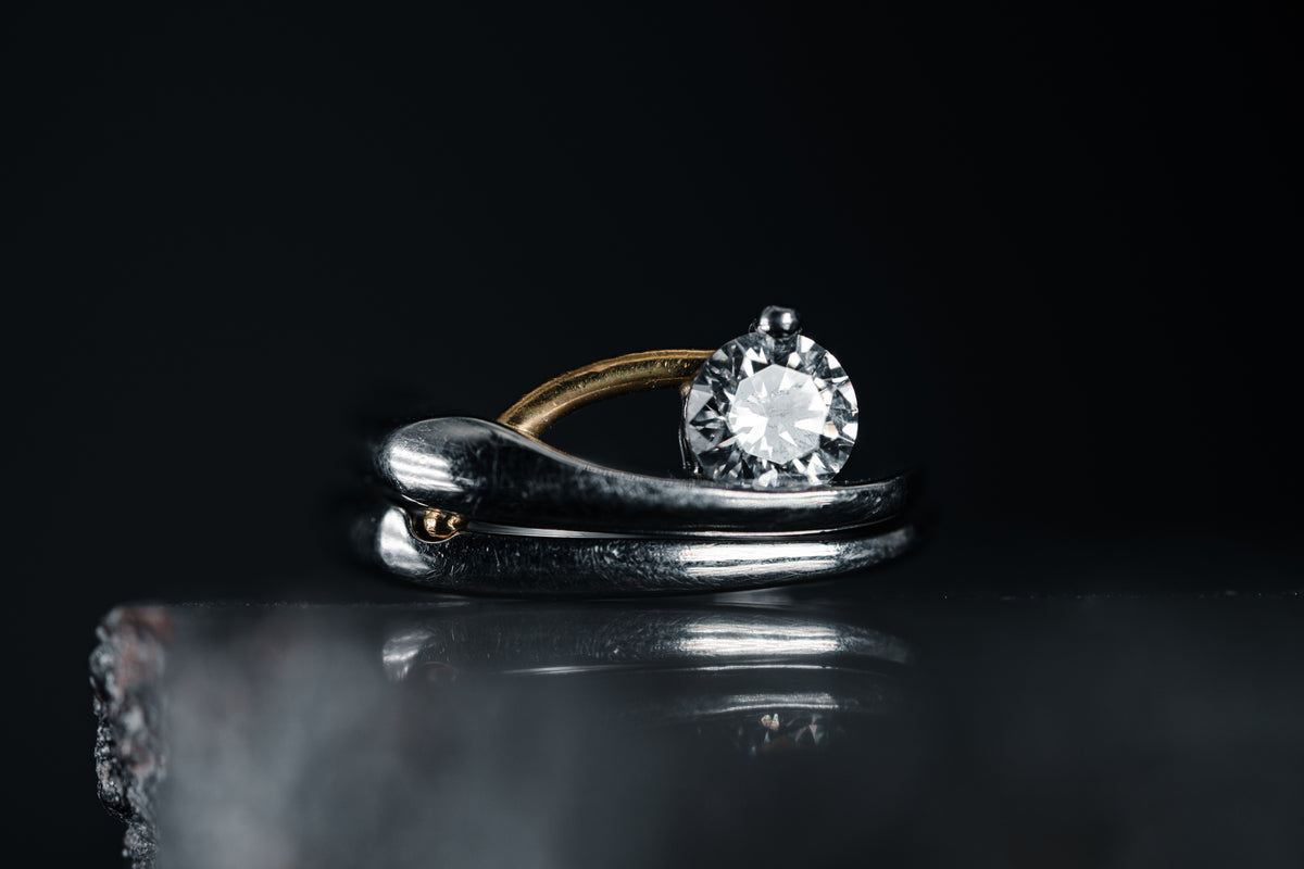 Platinum Mounting Wedding Set