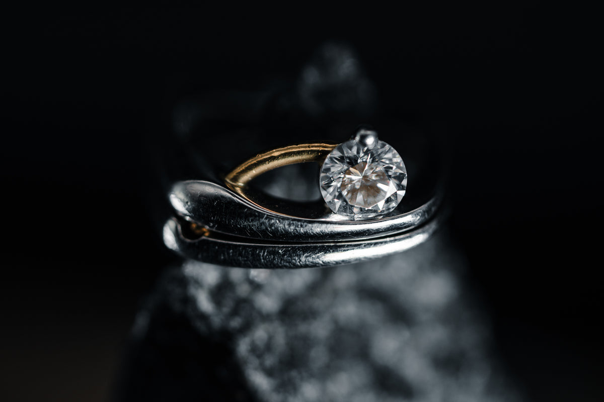 Platinum Mounting Wedding Set