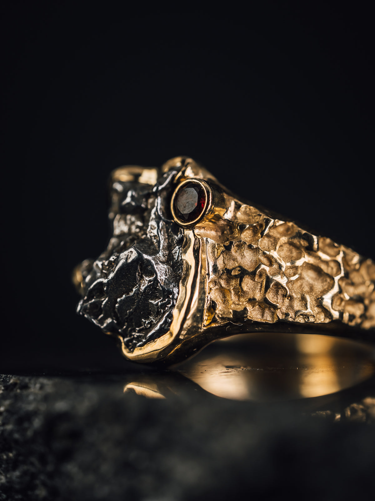 14k Yellow Gold Men's Meteorite and Garnet Ring