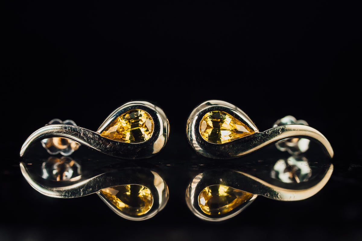 14k White Gold Yellow Sapphire Drop Earrings