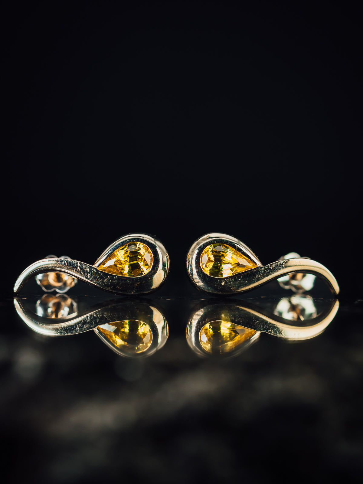 14k White Gold Yellow Sapphire Drop Earrings