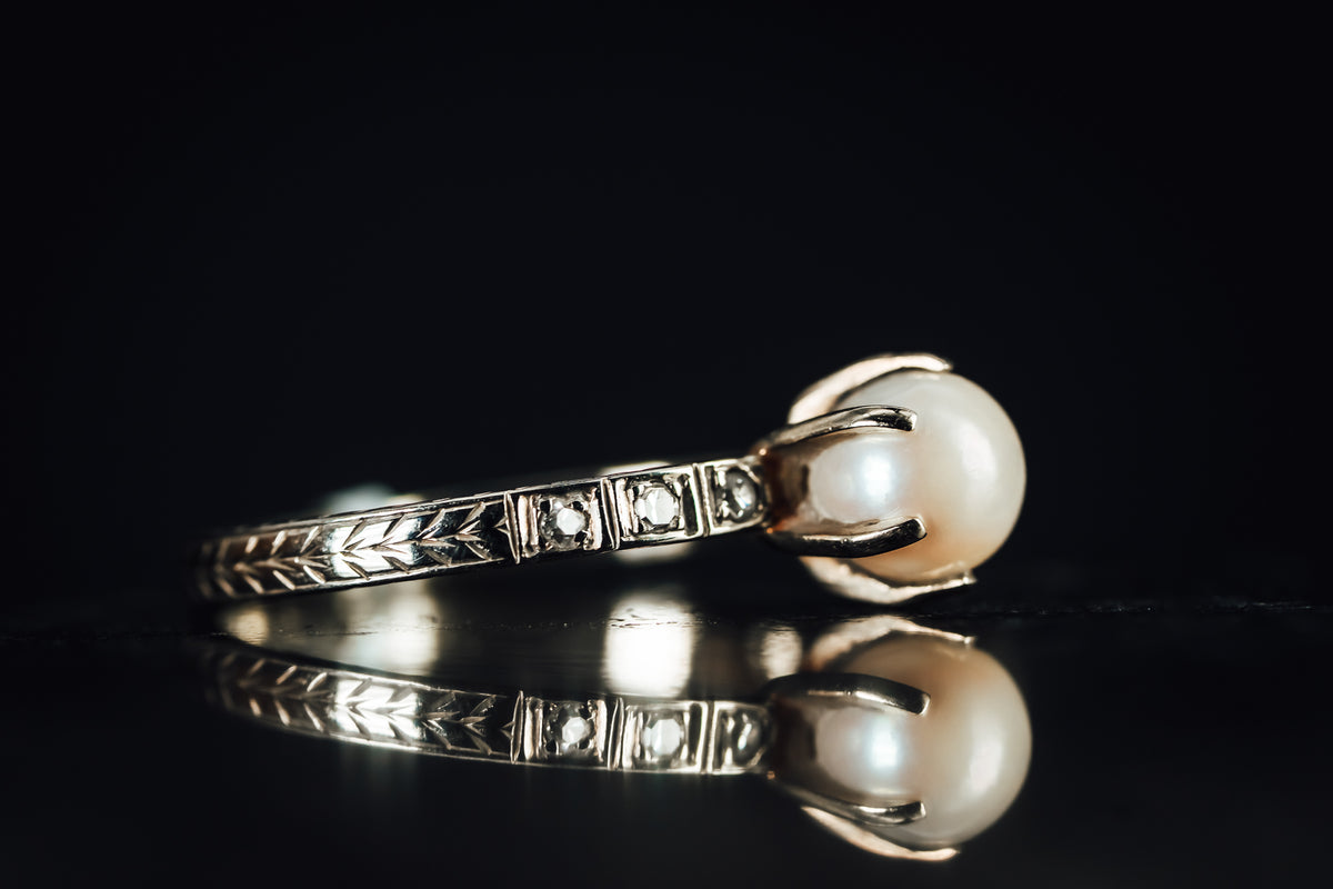14k White Gold Pearl and Diamond Ring
