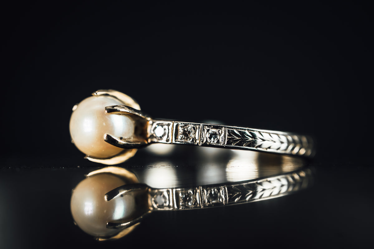 14k White Gold Pearl and Diamond Ring