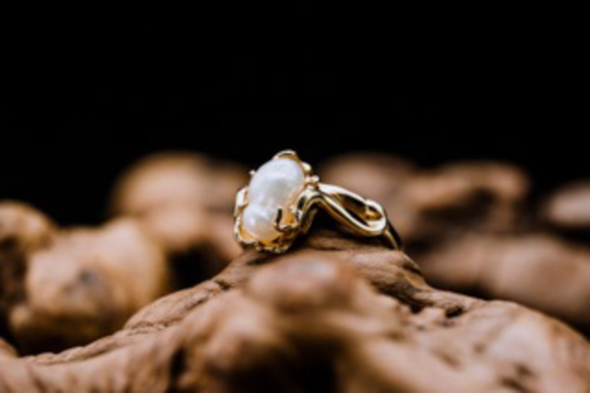 14k Yellow Gold Baroque Pearl Ring