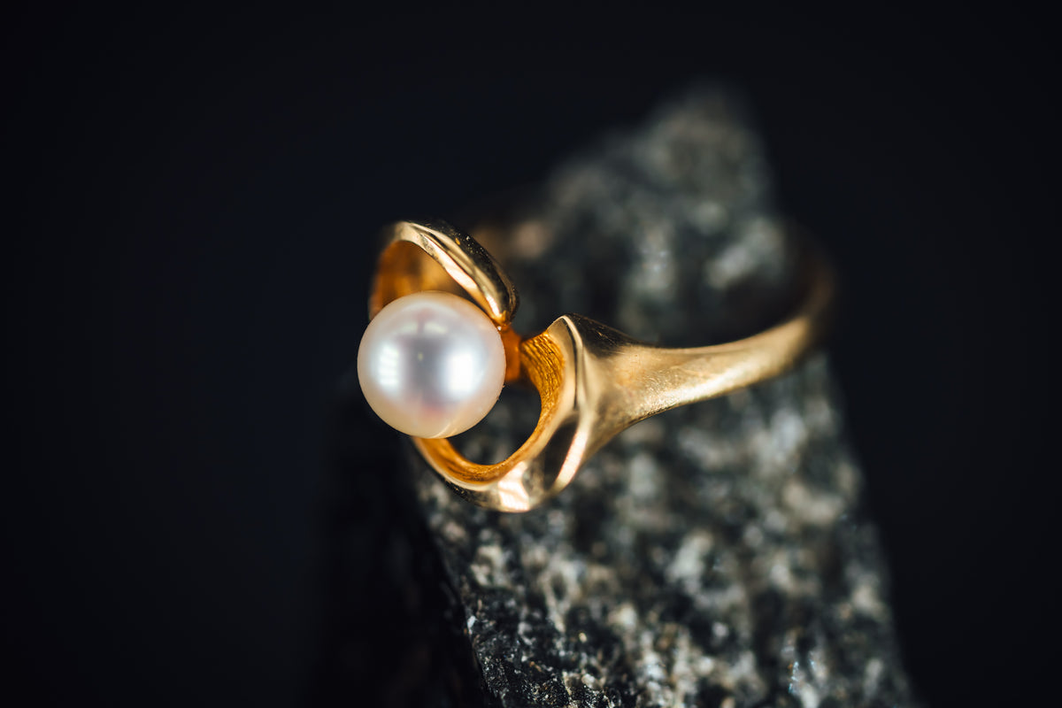 14k Yellow Gold Pearl Ring
