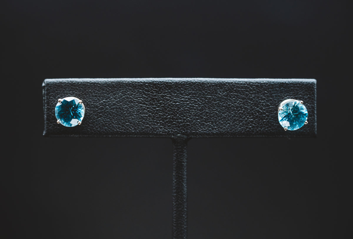 14k White Gold Blue Zircon Stud Earrings