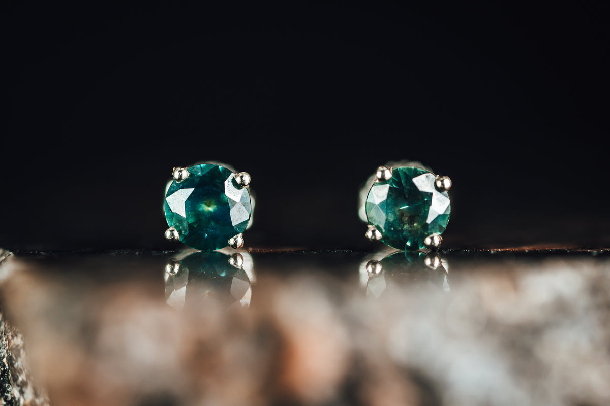 14k White Gold Montana Sapphire Stud Earrings