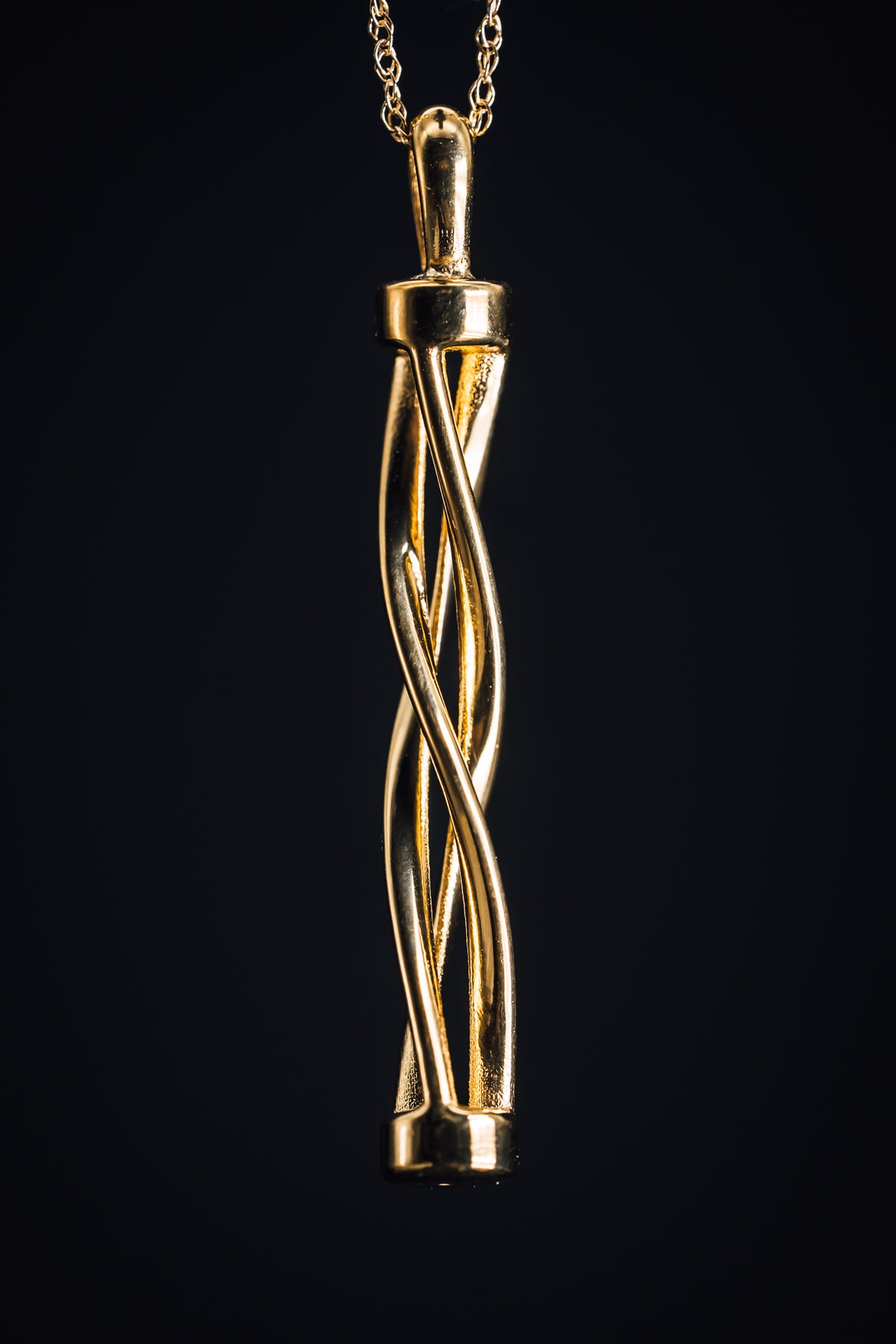 14k Yellow Gold Twist Pendant