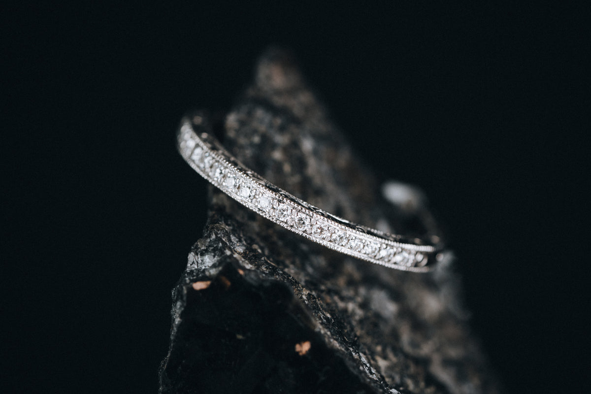 14k White Gold Diamond Art Carved Wedding Band