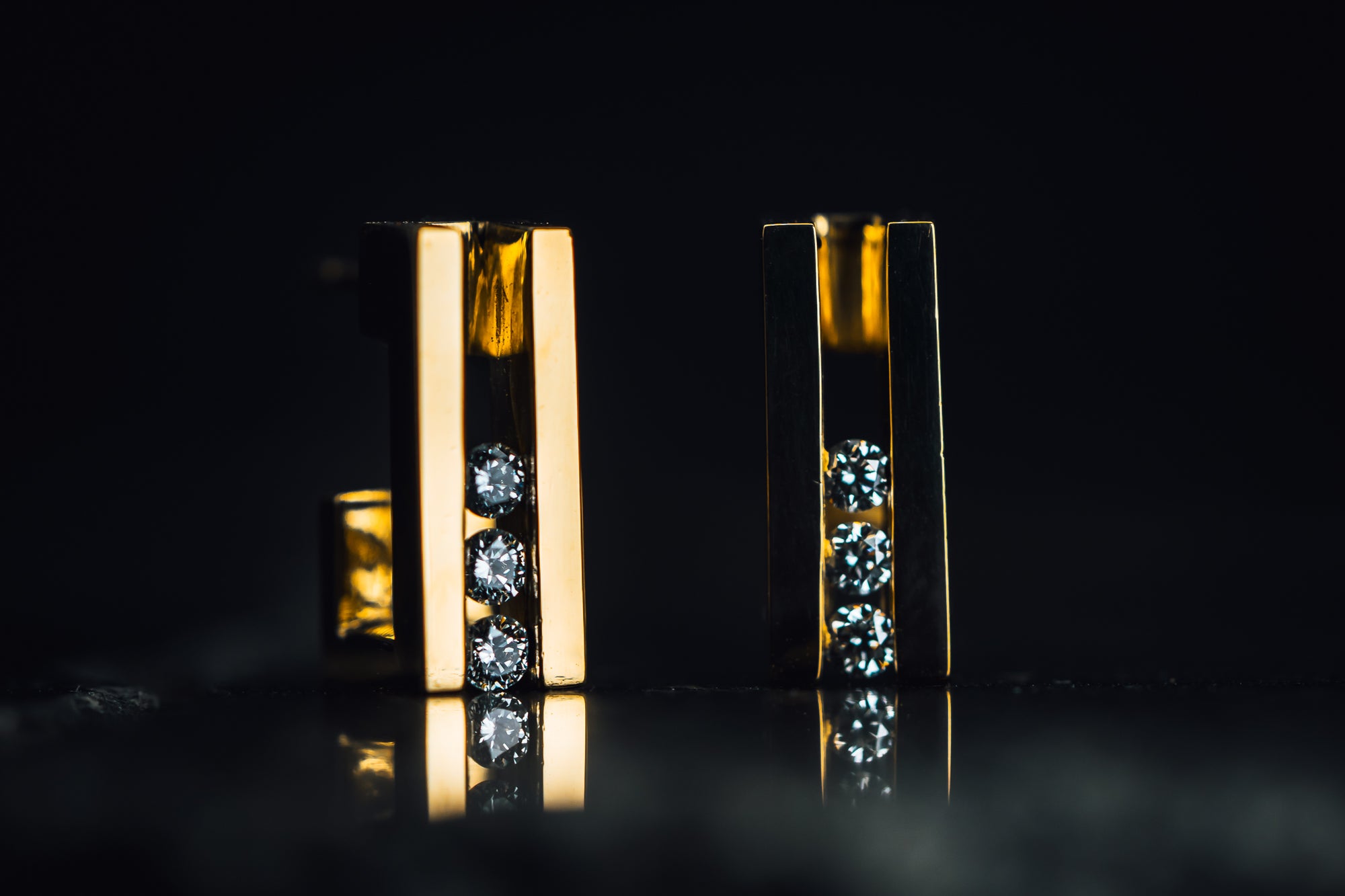 18k Yellow Gold Diamond Estate Earrings