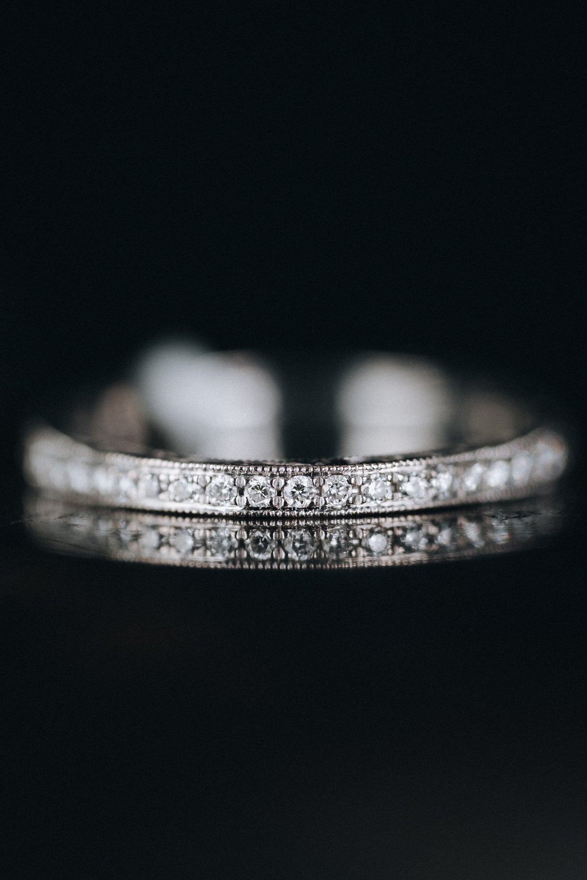 14k White Gold Diamond Art Carved Wedding Band