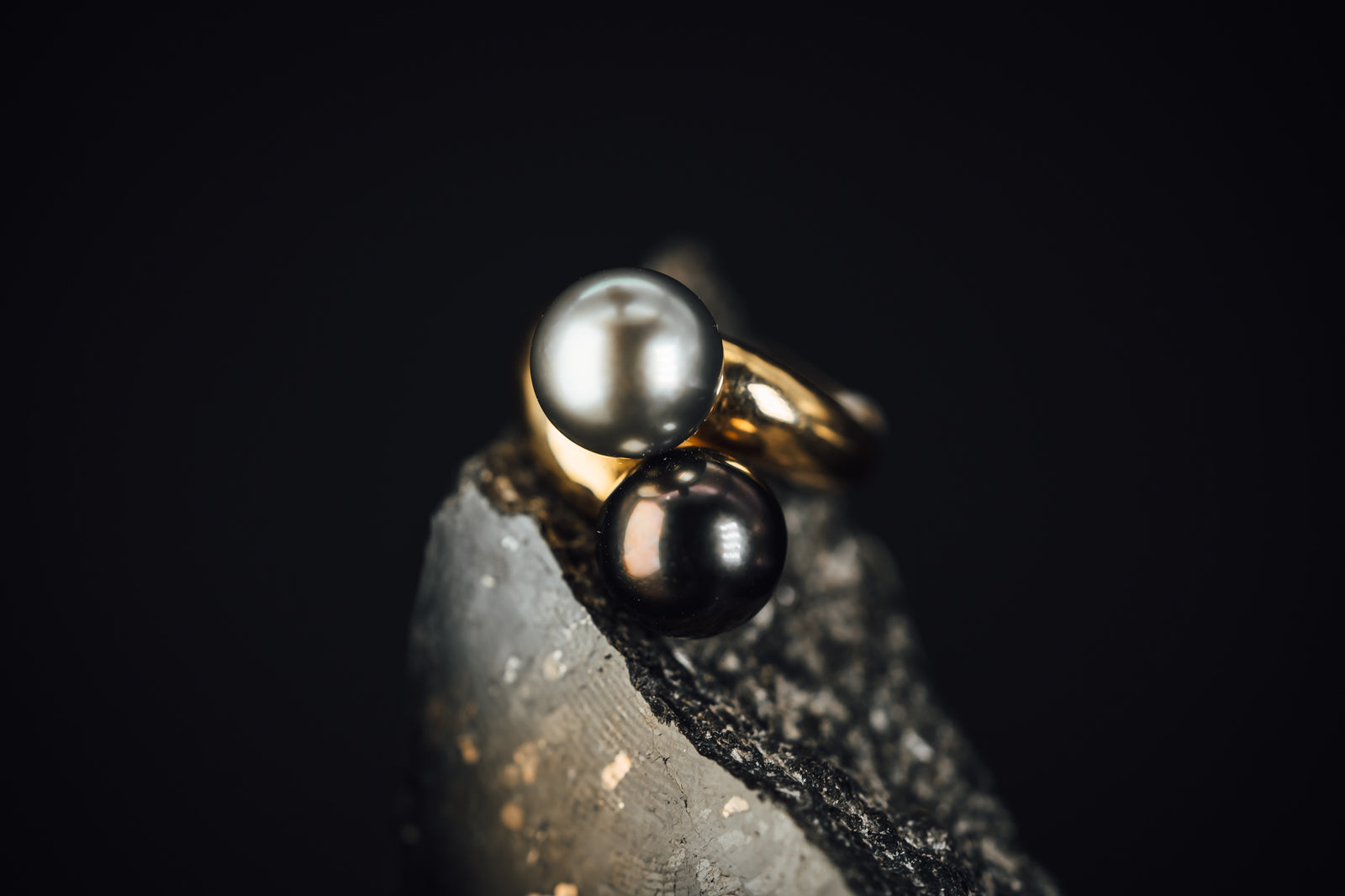 18k Yellow Gold Tahitian Pearl Ring