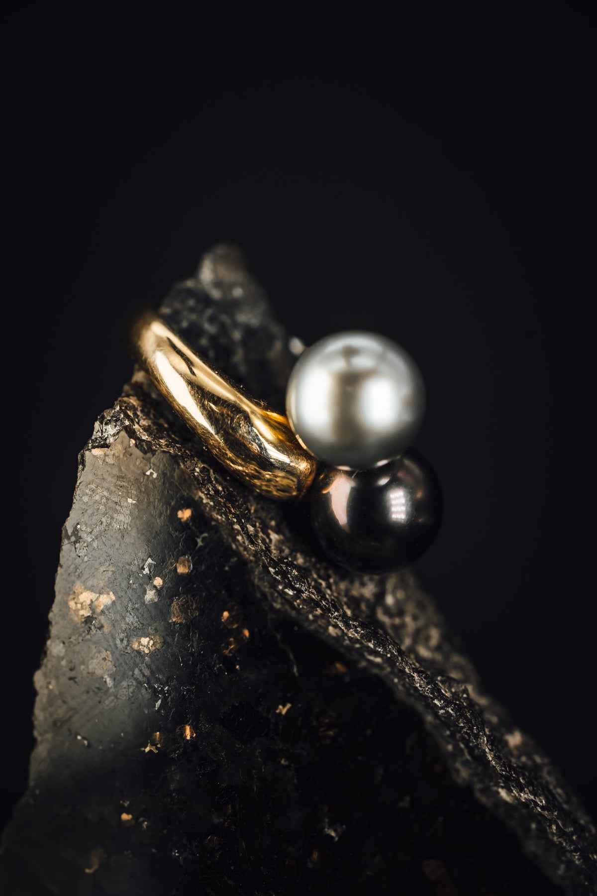 18k Yellow Gold Tahitian Pearl Ring
