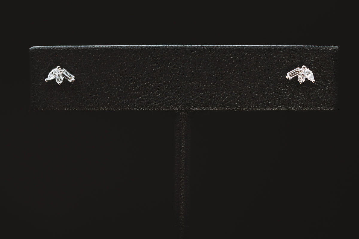 14k White Diamond Cluster Stud Earrings