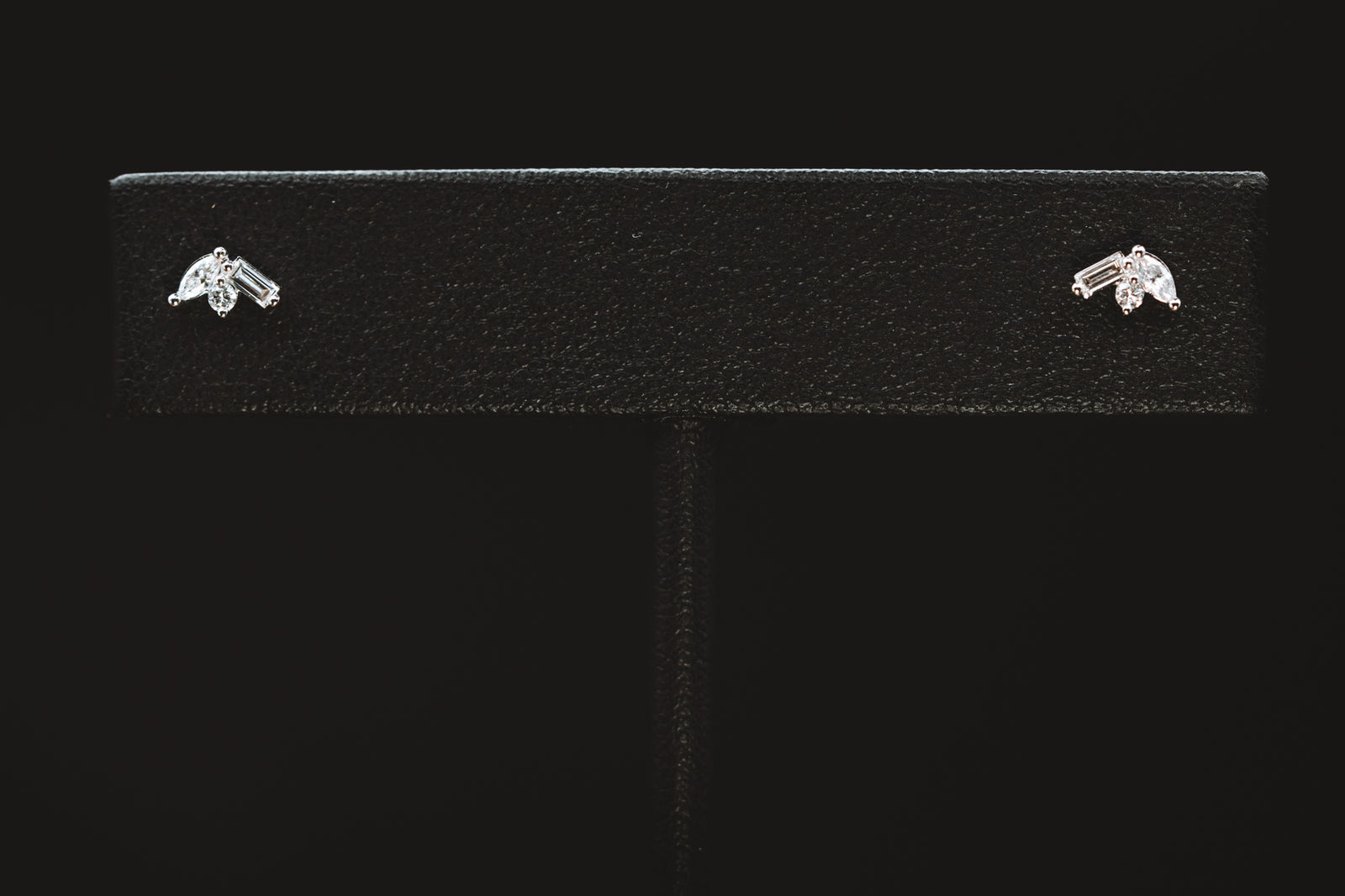 14k White Diamond Cluster Stud Earrings