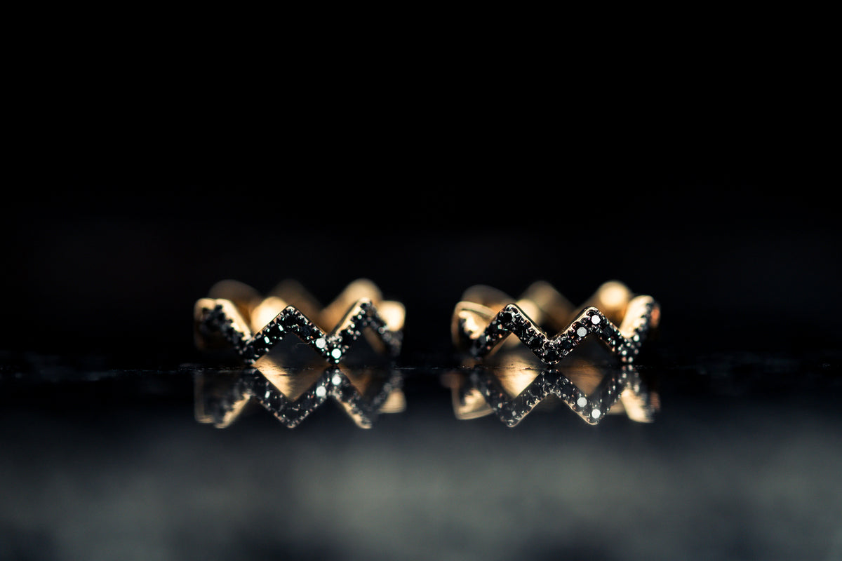 14k Yellow Gold Small Black Diamond Zig-Zag Huggie Hoop Earrings