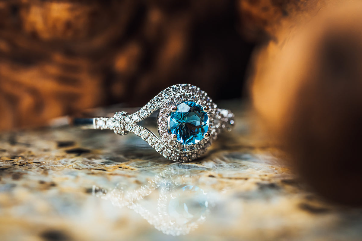 14k White Gold Aquamarine and Diamond Ring