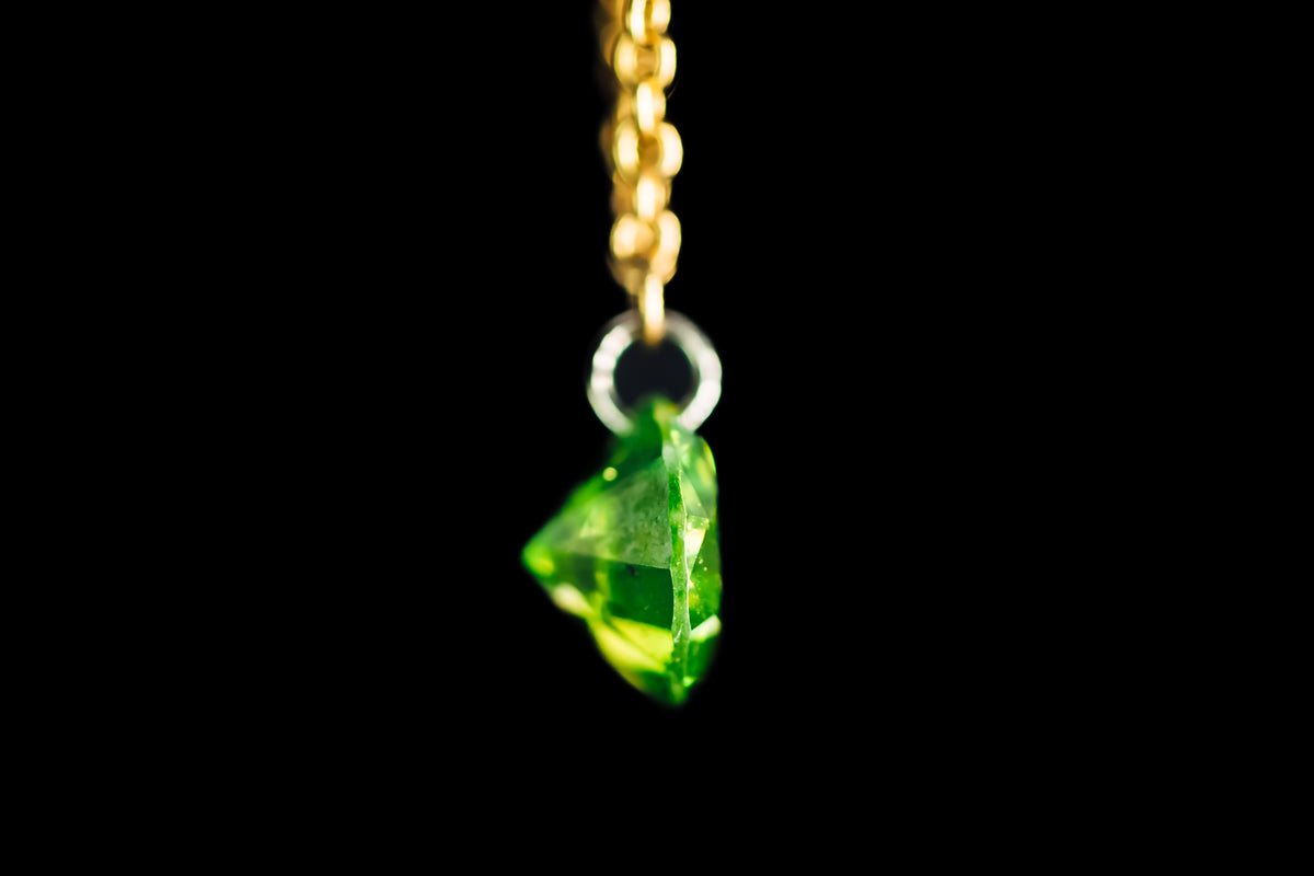 14k Yellow Gold Laser Drilled Dancing Green Diamond Necklace
