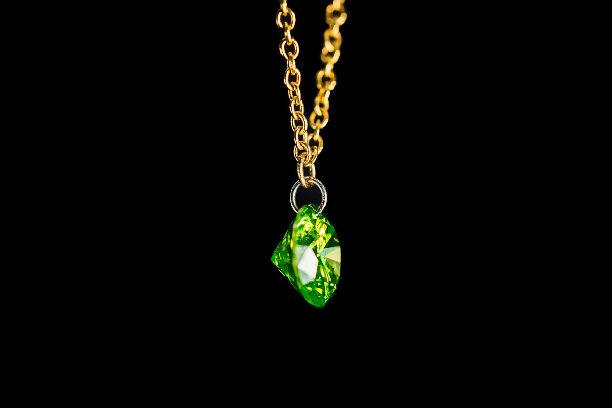 14k Yellow Gold Laser Drilled Dancing Green Diamond Necklace