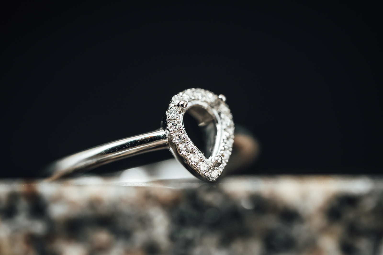 14k White Gold Diamond Halo Mounting