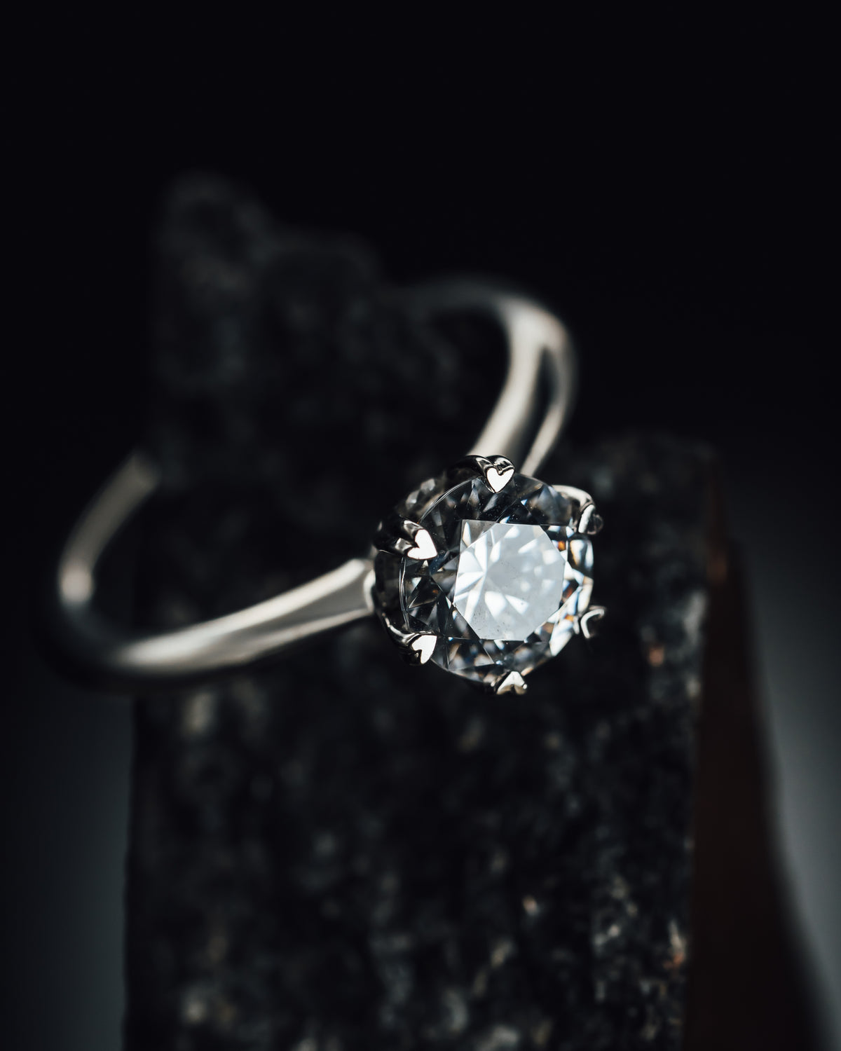 Platinum and Diamond Mounting