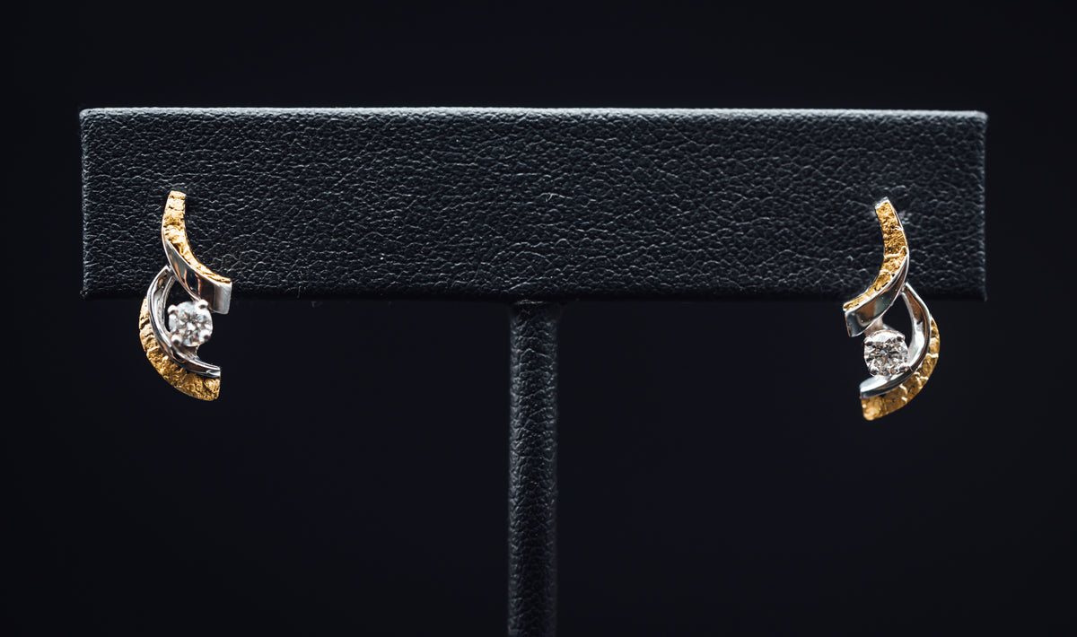 14k White Gold Alaskan Gold Nugget and Diamond Earrings