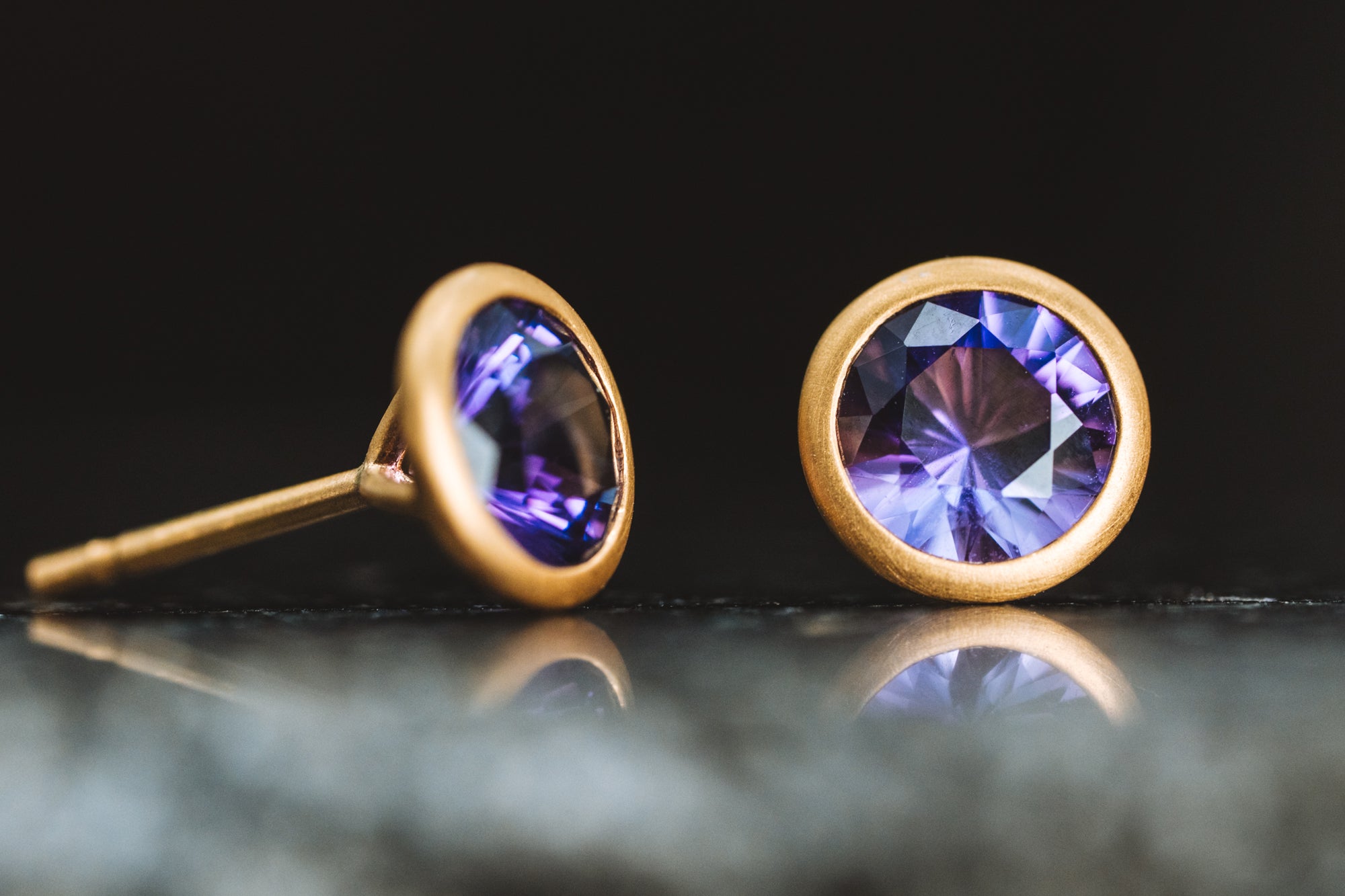 18k Yellow Gold Amethyst Bezel Set Stud Earrings