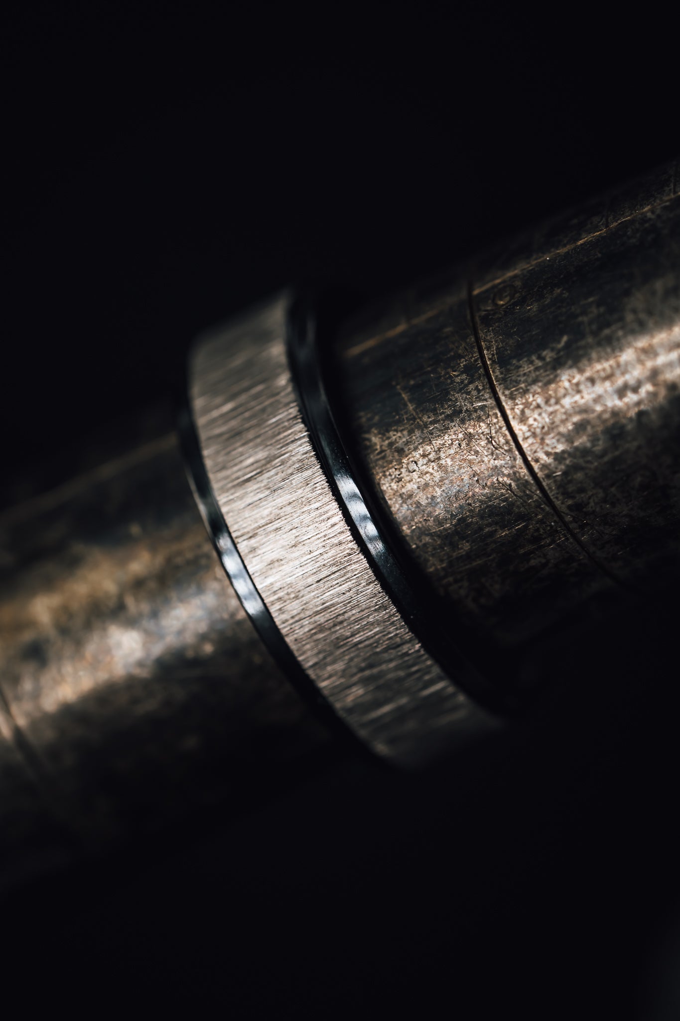 Zirconium with Crosssatinsilver Pollish Finish