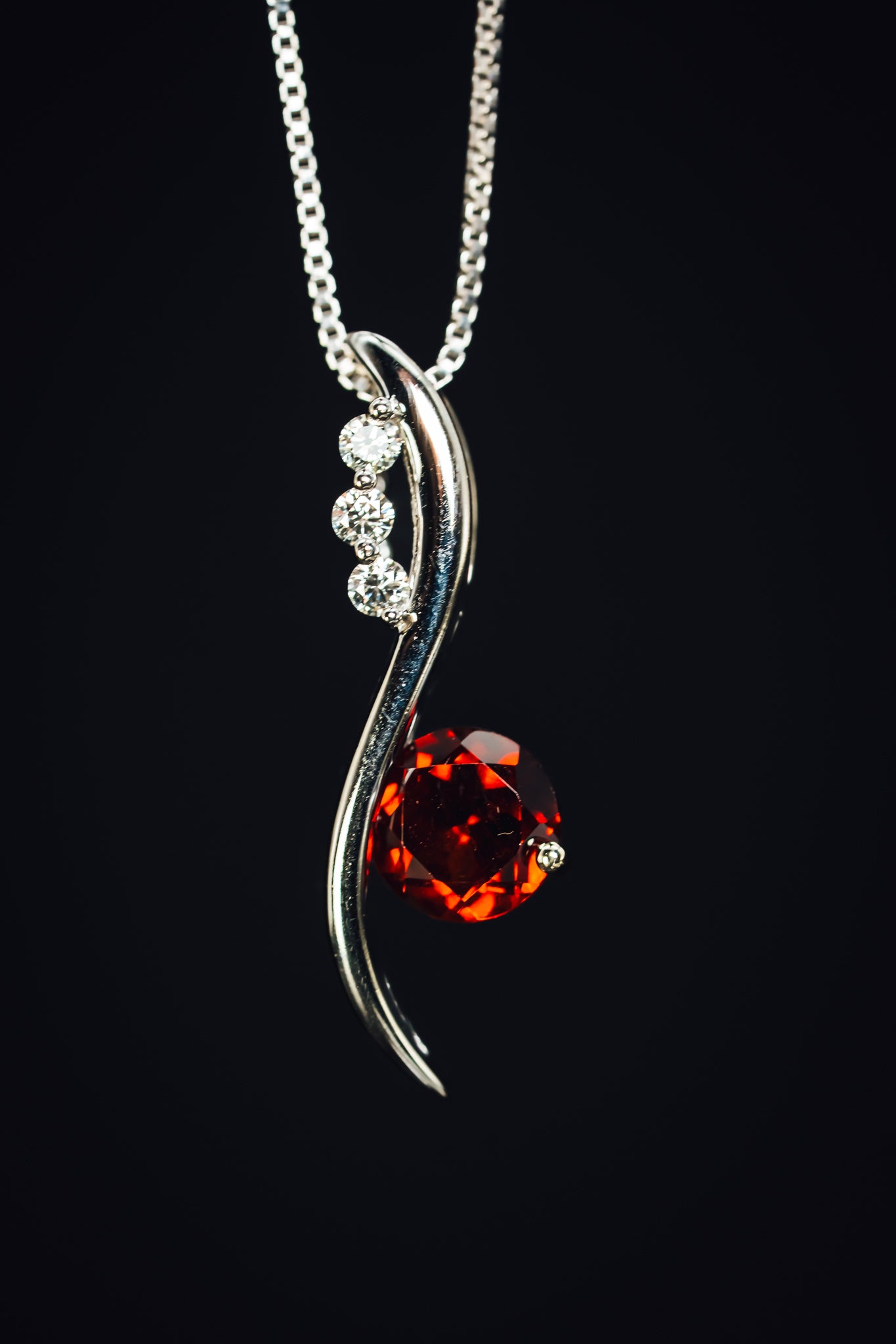 14k White Gold Mozambique Garnet and Diamond Pendant