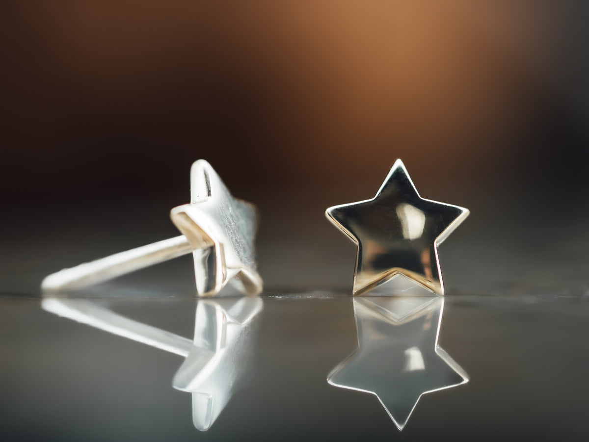 14k Yellow Gold Star Stud Earrings